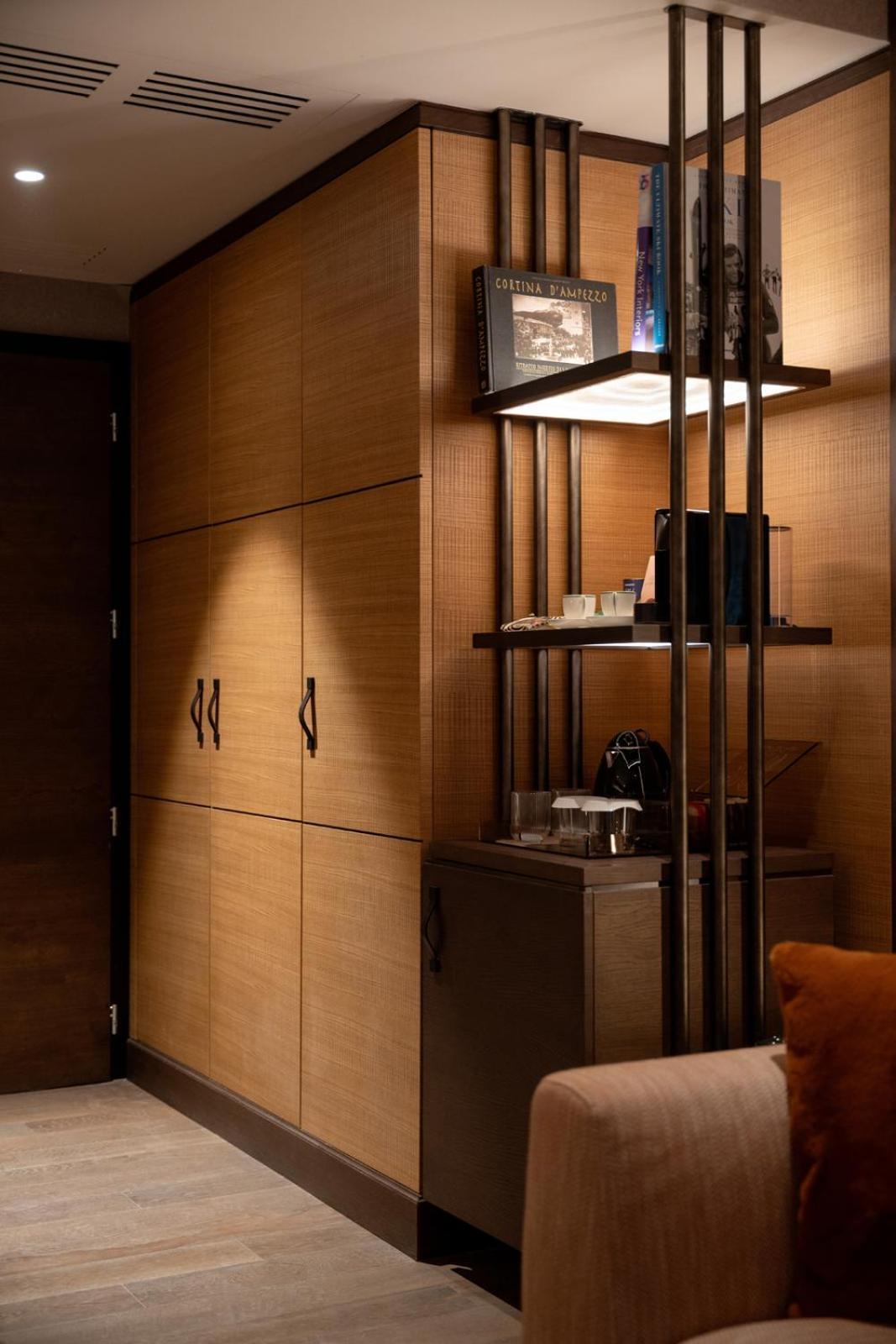 Eight Cortina 5*