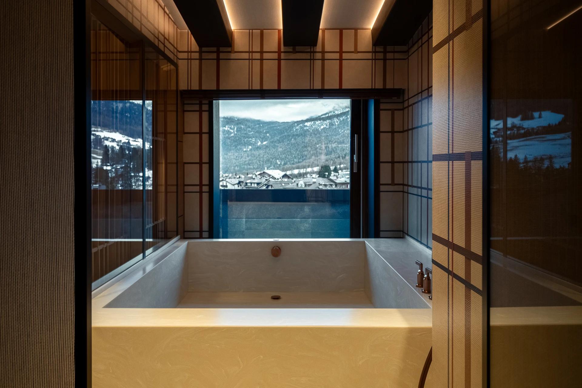 Eight Cortina 5*